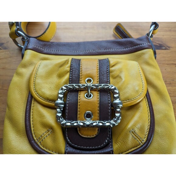 B. Makowsky Organizer Mustard & Brown Genuine Leather Messenger Cross-body bag - Picture 3 of 16